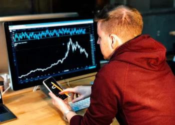 How to Value an Ecommerce Business in 2025